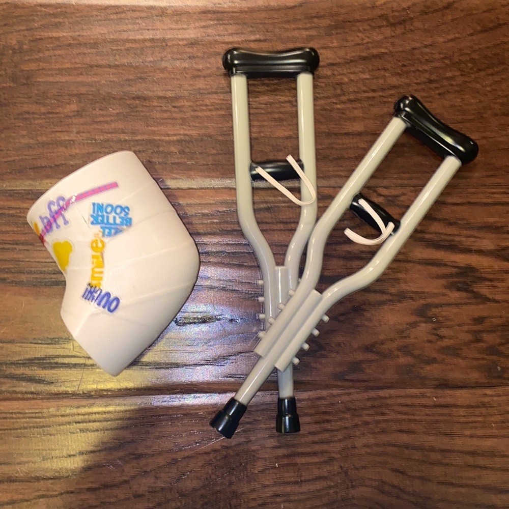 Build-A-Bear get well soon accessory set crutches & white cast with stickers - Picture 1 of 7